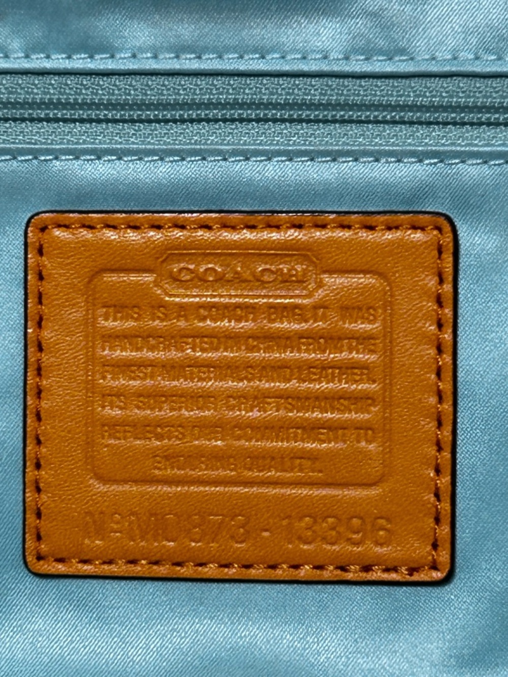 COACH Y2K  Bonnie Kiss Lock Frame Fold Over Straw w/Leather Trim  Demi Bag - Picture 12 of 12